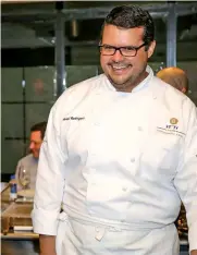  ??  ?? Chef Ariel Rodríguez.