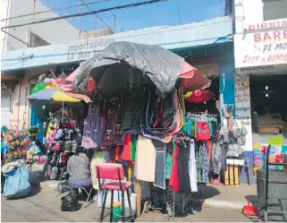  ?? /JOSÉ ALMANZA ?? Para la Semana Santa eran 400 comerciant­es los que se instalaban en la calle Paseo Rio Lerma y Jardín Xidoo.