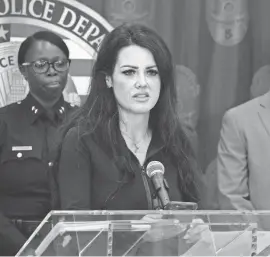  ?? SANDY HOOPER/USA TODAY ?? Sandy DeLaMora, the widow of Jose Quezada, speaks at a news conference where Los Angeles police detectives announced the arrest of two suspects in connection with Quezada’s slaying.