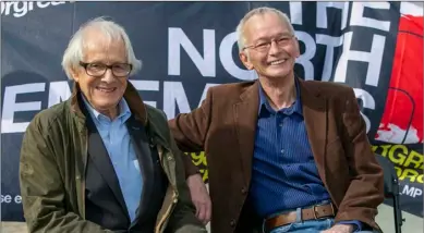  ?? ?? PROUD DAY:
Ken Loach with Kes star, Dai Bradley at yesterday’s unveiling.