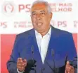  ?? FOTO: DPA ?? Erfolgreic­h mit der Klapperkis­te: Der portugiesi­sche Premier António Costa am Wahlabend.