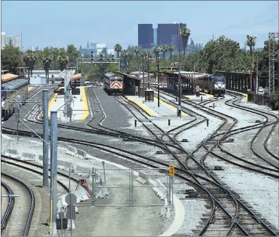  ?? KARL MONDON— STAFF PHOTOGRAPH­ER ?? Diridon Station stands in an area that may soon be transforme­d if city leaders choose the site for a new Google campus.