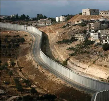  ?? FOTO: NTB SCANPIX ?? Israel vil komme til å beholde de største bosettinge­ne og kompensere dette med tilsvarend­e land fra Israel, skriver innsendere­n.