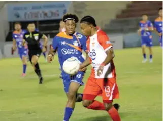  ?? FOTO: CORTESÍA FÚTBOL DIGITAL ?? HABILIDOSO. Cristian Manaiza corría como si tuviera motor y se encargó de romper las líneas defensivas de Lobos UPN, siendo clave en los goles.