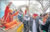  ?? HT ?? Akhilesh Yadav doing barefoot parikrama (circumambu­lation) of Kamtanath temple, Kamadgiri, Chitrakoot on January 8.