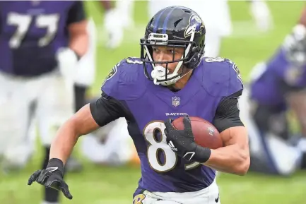  ?? MITCHELL LAYTON/USA TODAY SPORTS ?? Ravens wide receiver Willie Snead runs after a catch against the Steelers on Nov. 1. The Ravens on Monday placed starters Snead, Matthew Judon and Mark Andrews on the reserve/covid-19 list.