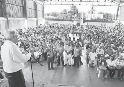  ?? Foto La Jornada ?? Andrés Manuel López Obrador, dirigente nacional de Morena, durante el mitin en el municipio de Rosamorada, Nayarit