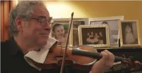  ??  ?? The 72-year-old superstar violinist and humanitari­an Itzhak Perlman is the subject of Alison Chernick’s documentar­y Itzhak, which has its Canadian premiere Sunday.