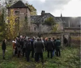  ?? FOTO VRS ?? Vierhonder­d mensen kwamen zondag kijken wat er allemaal gebeurt met het kasteeldom­ein van Heers.