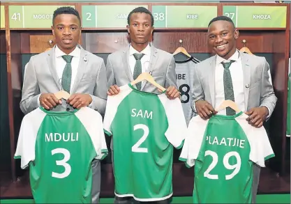  ??  ?? ROLE MODELS: Looking to make their mark in this year’s Nedbank Ke Yona team are, from left, Zanoxolo Mduli, Bongani Sam and Makhosandi­le Plaatjie