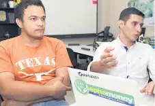  ??  ?? TECNOLOGÍA. Jesús Reyes y Carlos Villanueva, de Ephamoney.