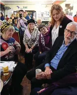  ??  ?? Canvassing for votes: Jeremy Corbyn meeting WASPIs in Derbyshire