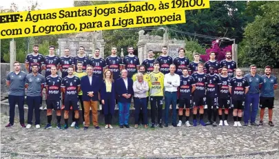  ??  ?? Plantel do Águas Santas para 2021/22 foi ontem dado a conhecer