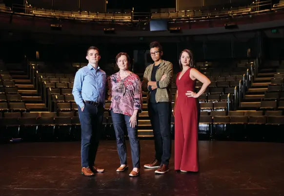  ??  ?? Left to right: Kevin Pearl, Laura Gordon, Rose Curley and Rachel
Blaustein onstage at the Milwaukee Reperatory
Theater