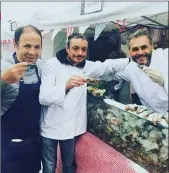  ??  ?? ALTA COCINA. Su mujer, Fernanda, una argentina con la que vivió un flechazo, y su hija Agustina. En la feria Le Marché con amigos. Y firmando libros a 10.000 metros de altura en el vuelo inaugural de Air France con el menú para Business Class.