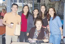  ??  ?? Tere Litton with (standing, from left) Dan Layug, Knowledge Channel Foundation Inc. president Rina Lopez- Bautista, Marga Bautista, Briana Guingona and Angela Lopez.