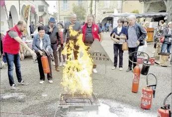  ?? - Crédits : A.L ?? Mettre ou éteindre le feu, ça reste une bonne question...