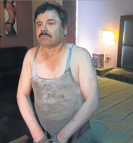  ?? STR / EFE ?? Primera imagen del Chapo tras ser capturado, difundida por las autoridade­s mexicanas