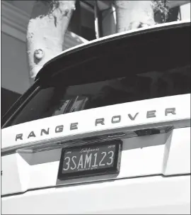  ?? REVIVER AUTO VIA THE NEW YORK TIMES ?? This photo from Reviver Auto, a Foster City, Calif., company, shows a digital license plate. Companies like Reviver are applying digital technology to what has long been just a slab of metal, in hopes of making it cheaper to update your vehicle’s...