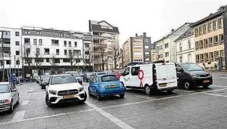  ?? Foto: Chris Karaba ?? Der Marktplatz von Petingen soll grüner werden.