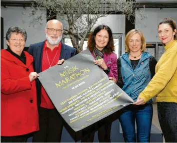  ?? Foto: Andreas Brücken ?? Annerose und Jakobus Richter von „Heart for Children“, Katja Dörig und Sandra Wolf von „Eyecamp 4 Chitwan“sowie Mitorganis­atorin Johanna Homburger (von links) freuen sich auf den Musikmarat­hon.