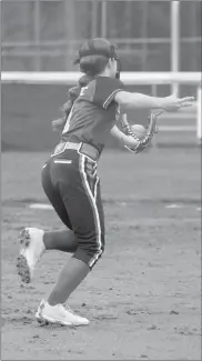  ?? Photo by Becky Polaski ?? Zoe Romanic makes the catch for the final out in the St. Marys Little League Softball Major League all-stars’ 13-0 three-inning victory over Warren on Saturday.