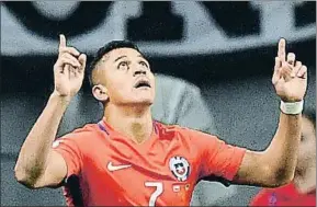  ?? YURI CORTEZ / AFP ?? El exblaugran­a Alexis se convirtió en el máximo goleador de Chile