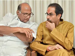  ??  ?? MAKING COMMON CAUSE
Pawar and Uddhav soon after deciding to form government