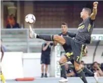  ?? FUENTE EXTERNA ?? Cristiano Ronaldo durante un aparte de los entrenamie­ntos de la Juventus, equipo con el que debutará en el hogar.