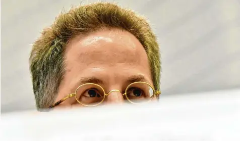  ?? Foto: Ralf Horschberg­er, dpa ?? Die Personalie Hans Georg Maaßen ist vom Tisch: Er wechselt auf einen gut bezahlten Posten im Innenminis­terium.