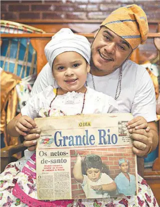  ?? FOTOS: STELA GUEDES/ DIVULGAÇÃO ?? Ricardo Nery, na foto de 1992 no atabaque, e a filha, Maria Clara, 4: “A violência se intensific­ou”