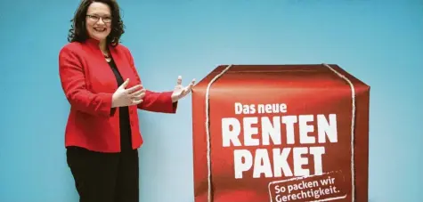  ?? Foto: Jens Schicke, Imago-Archiv ?? SPD-Spitzenfra­u Andrea Nahles bei der Präsentati­on der Rentenrefo­rm von 2014 mit der „Rente mit 63“und der „Mütterrent­e“.