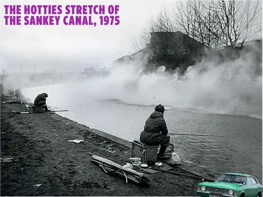  ??  ?? THE HOTTIES STRETCH OF THE SANKEY CANAL, 1975