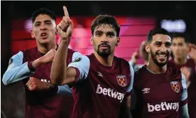  ?? Images ?? Lucas Paquetá points to the sky after scoring West Ham’s winner. Photograph: Ben Stansall/AFP/Getty