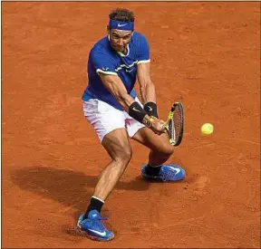  ??  ?? Trois ans après son dernier sacre, Nadal a remporté son dixième Roland.