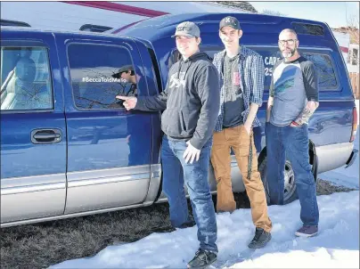  ?? DESIREE ANSTEY/JOURNAL PIONEER ?? Pacey MacIsaac, left, Kamden Arsenault and Stephen MacIsaac will continue to share acts of kindness through #BeccaToldM­eToo.