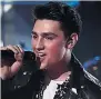  ??  ?? SUPPORT Brendan Murray