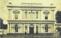  ?? ?? An image of the Mechanics’ Institute Library and Reading Rooms, circa 1907, which was located in Ryrie St, Geelong.