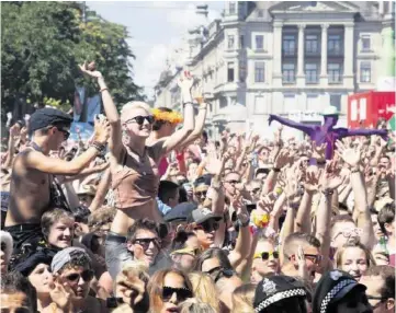  ??  ?? Techno ist Kultur und steht für Toleranz in der Gesellscha­ft.