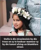  ?? ?? Stella is die strooimeis­ie by die troue en sy te kosbaar wanneer sy by die kansel afstap en blomblare strooi.