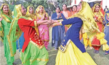 FOLK DANCE FOR LOHRI FESTIVAL - PressReader