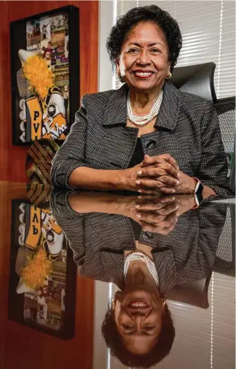  ?? Godofredo A. Vásquez / Staff photograph­er ?? Prairie View A&M President Ruth Simmons was the first Black president of an Ivy League school when she led Brown University.