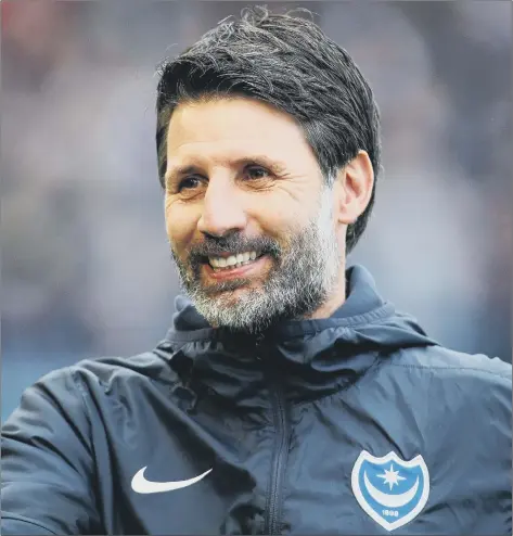  ?? Pictures: Joe Pepler, Nigel French/EMPICS Sport ?? PLANNING HIS NEXT MOVE
Pompey head coach Danny Cowley and, below, Jermain Defoe