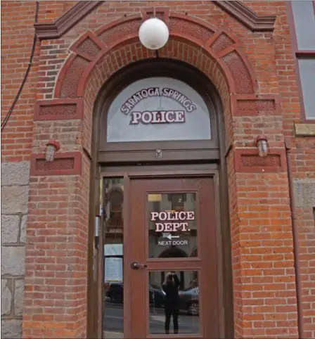  ?? FRANCINE D. GRINNELL — DIGITAL FIRST MEDIA ?? The public entrance to the Saratoga Springs Police Department will be closed from 7 a.m. Tuesday Feb. 12 to 4 p.m. Friday Feb. 15.