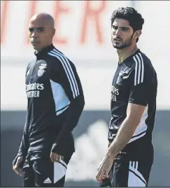  ?? Foto: efe ?? Joao Mario y Gonçalo Guedes, entrenando ayer con el Benfica