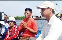  ?? FACEBOOK ?? Villagers make a statement to local media asking authoritie­s to stop dredging sand for a port developmen­t in Preah Sihanouk province late last week.