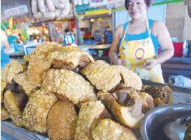  ??  ?? Bite into Narvacan’s signature bagnet.