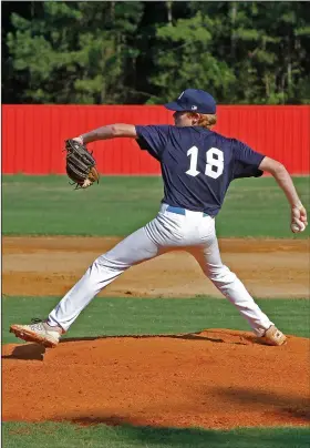  ?? Terrance Armstard/News-Times ?? To the plate: El Dorado Drillers pitcher Chase Webb throws a pitch during the Drillers' contest against Parkers Chapel Friday in Norphlet. On Thursday, the Drillers overcame a 4-0 deficit to knock off the Monroe (La.) Nationals 5-4.