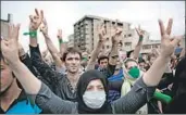  ?? Getty Images ?? IRANIAN dissidents protest presidenti­al election results in Tehran on June 15, 2009.