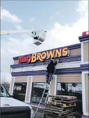  ??  ?? Mary Brown’s will open 25 stores in Canada this year.